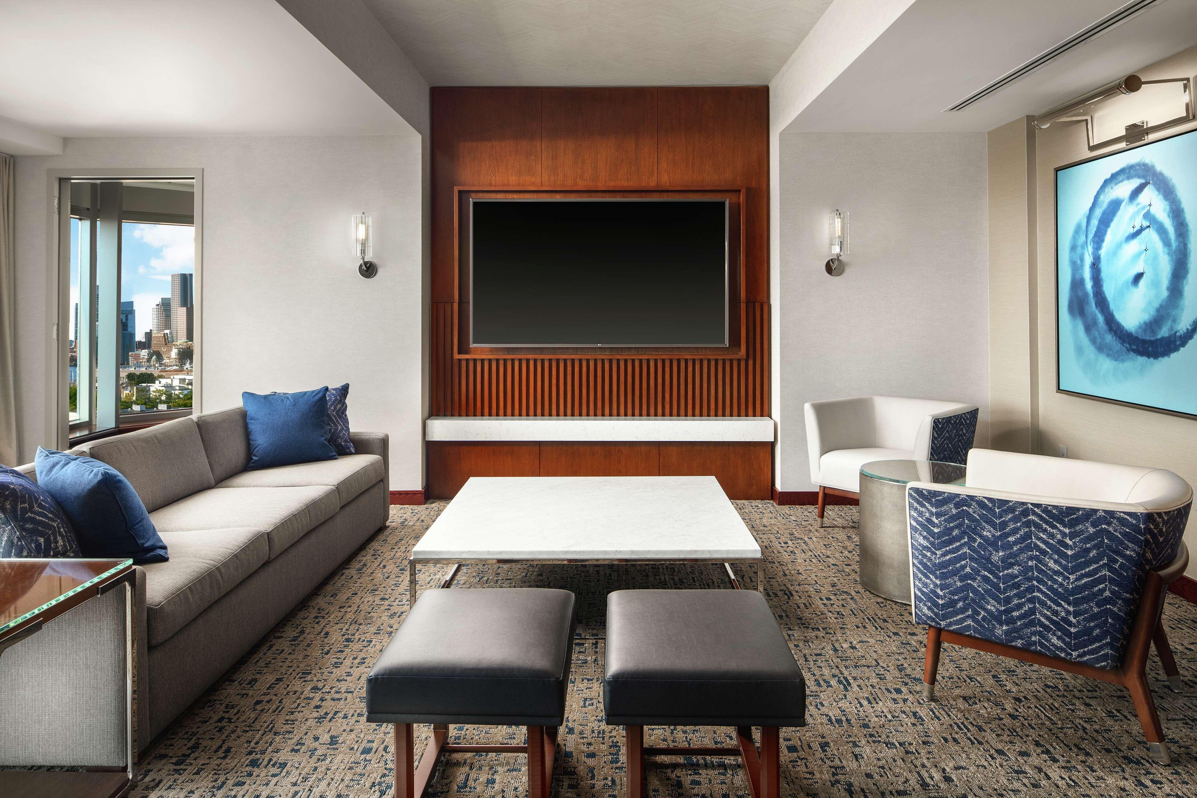 Hotel Hilton Boston Logan Airport Extérieur photo