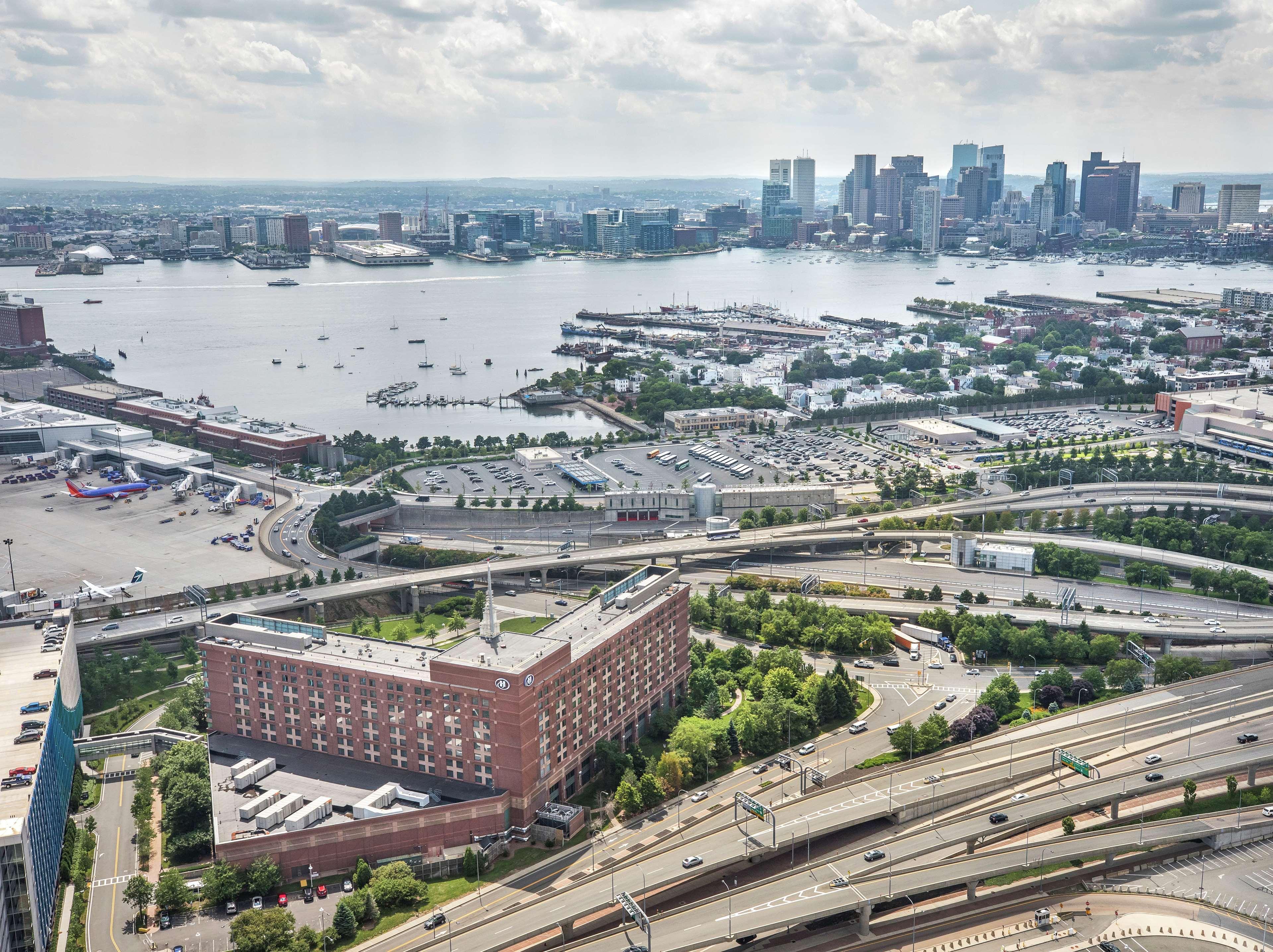 Hotel Hilton Boston Logan Airport Extérieur photo