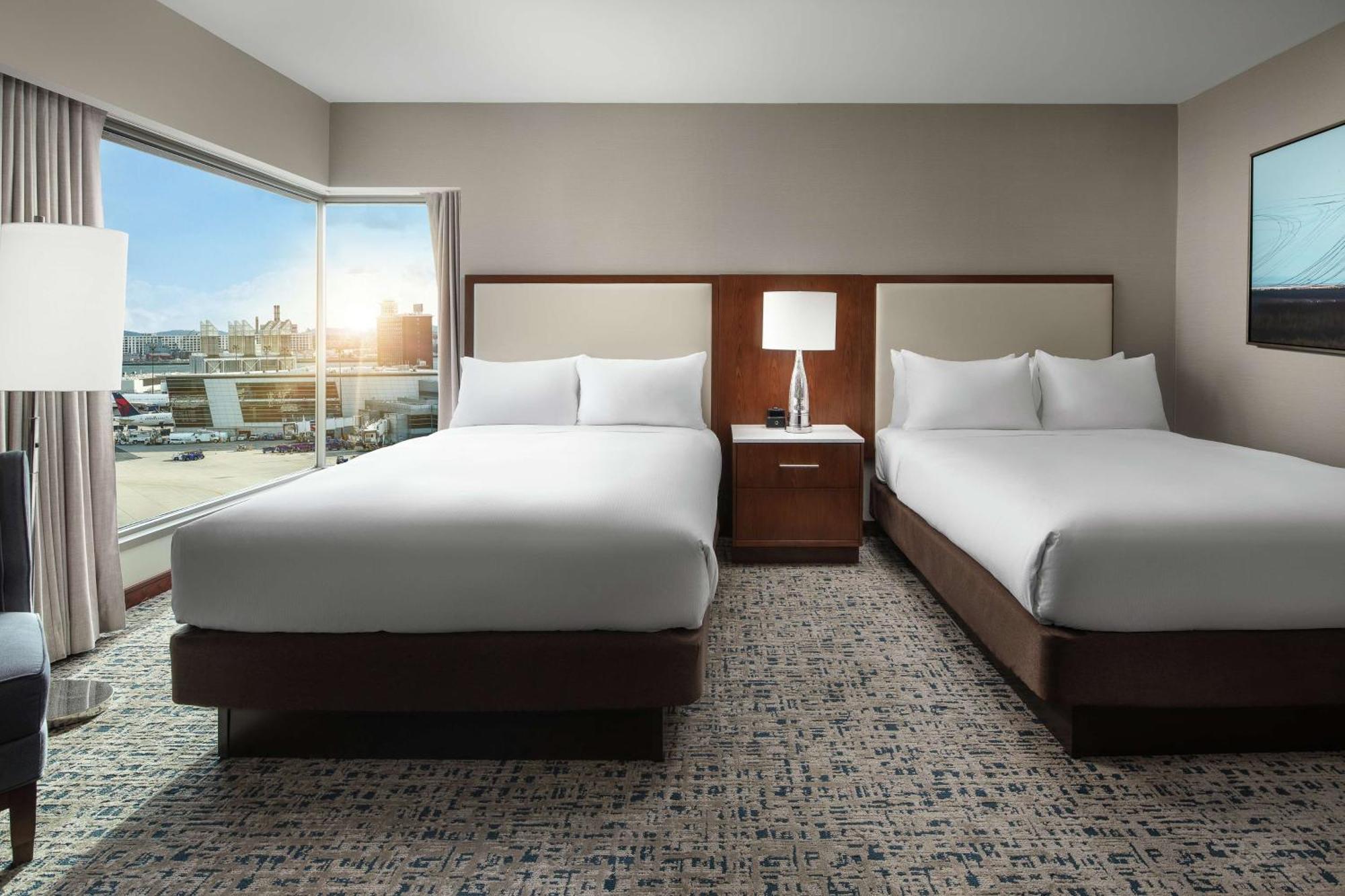 Hotel Hilton Boston Logan Airport Extérieur photo