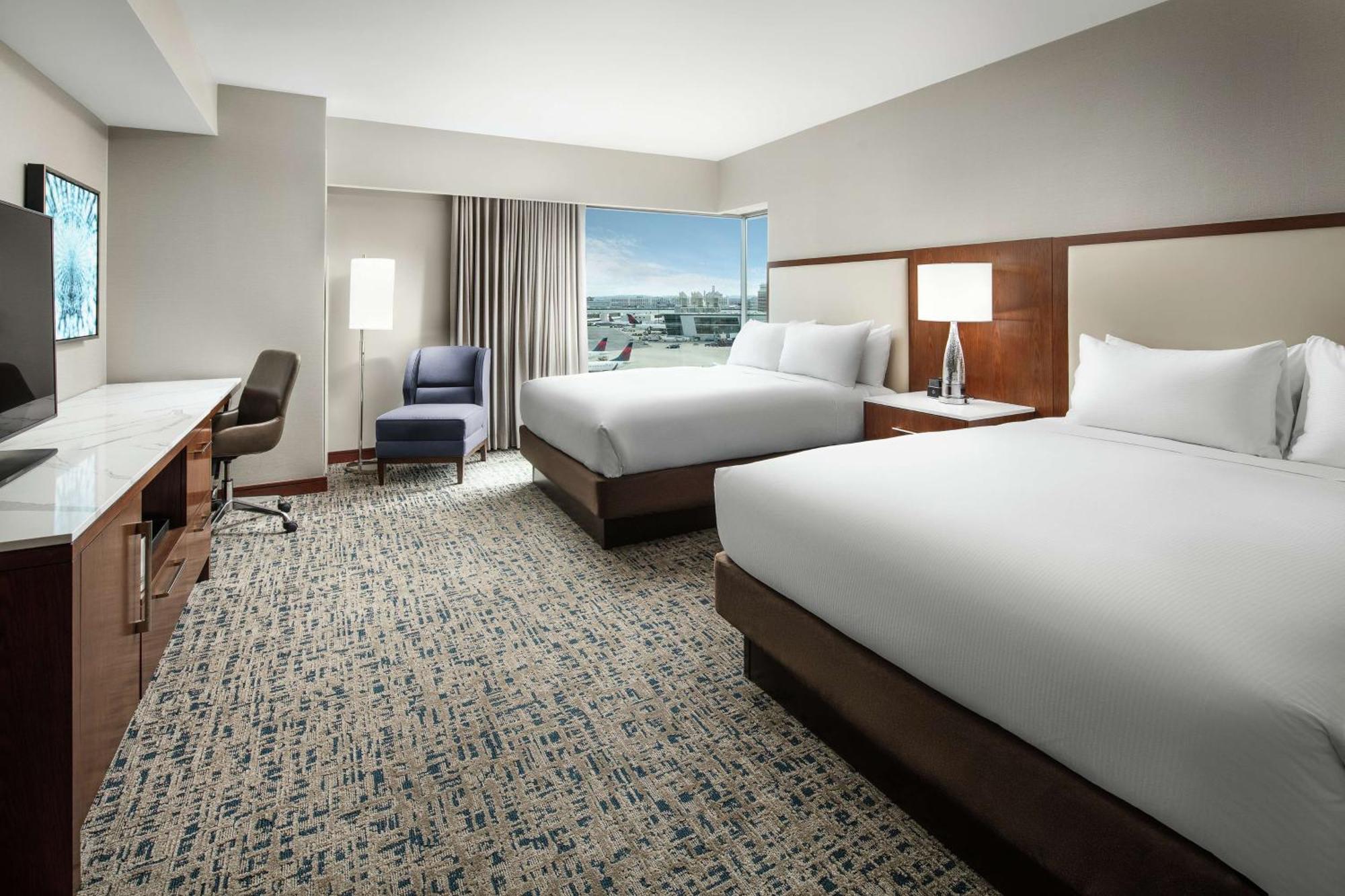 Hotel Hilton Boston Logan Airport Extérieur photo