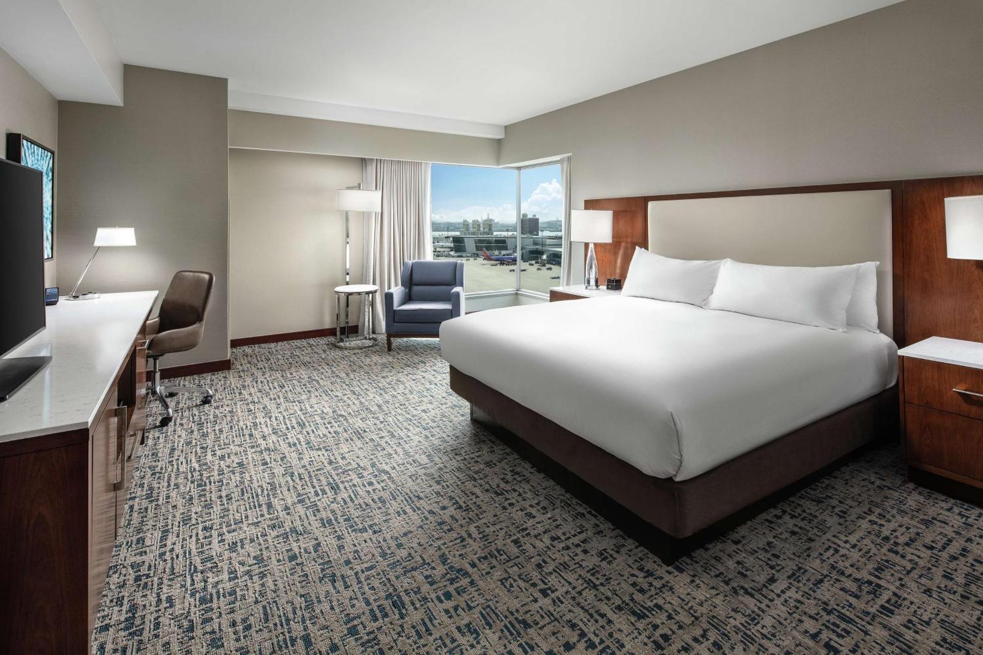 Hotel Hilton Boston Logan Airport Extérieur photo